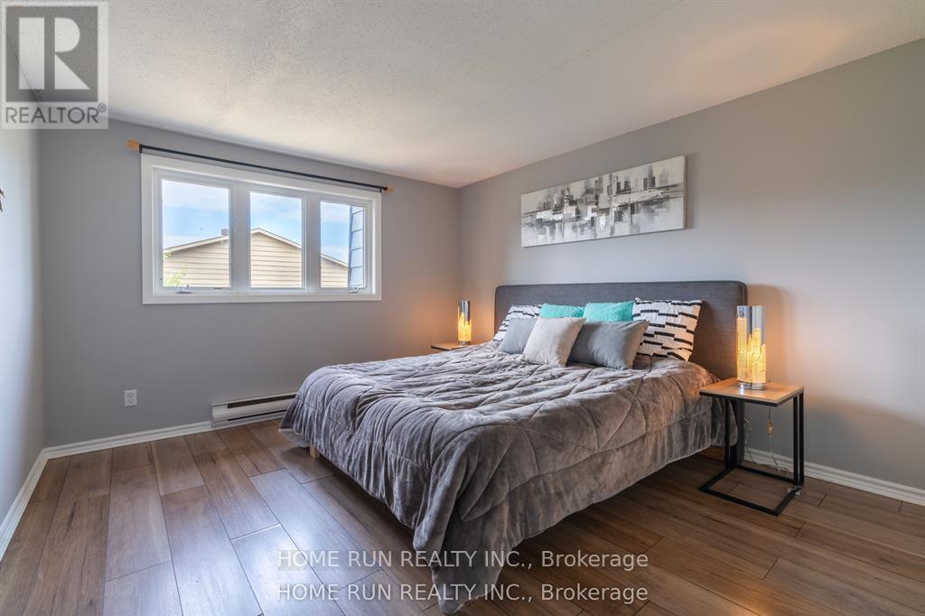 22 - 2610 Draper Avenue