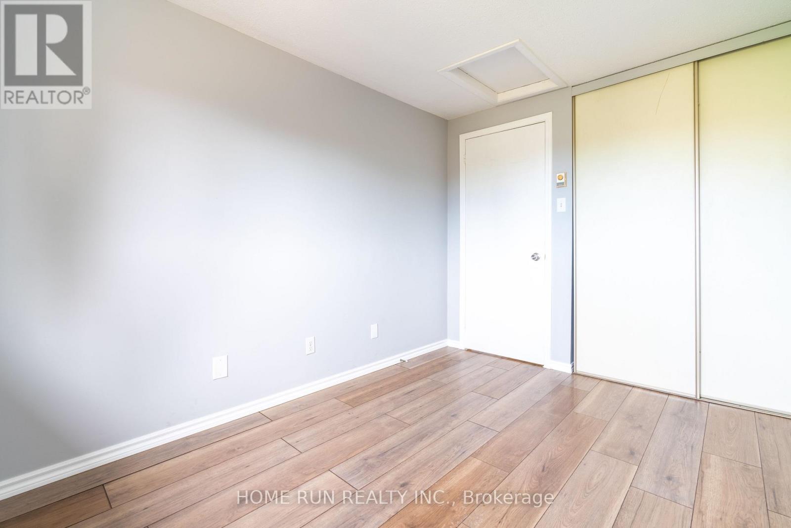 22 - 2610 Draper Avenue