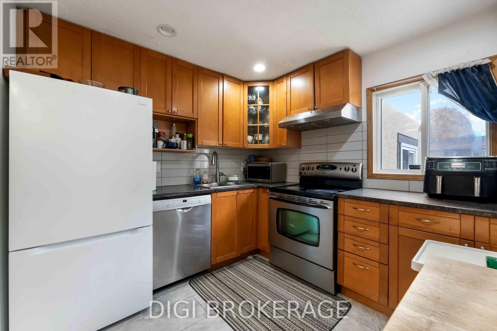 1422 Lassiter Terrace