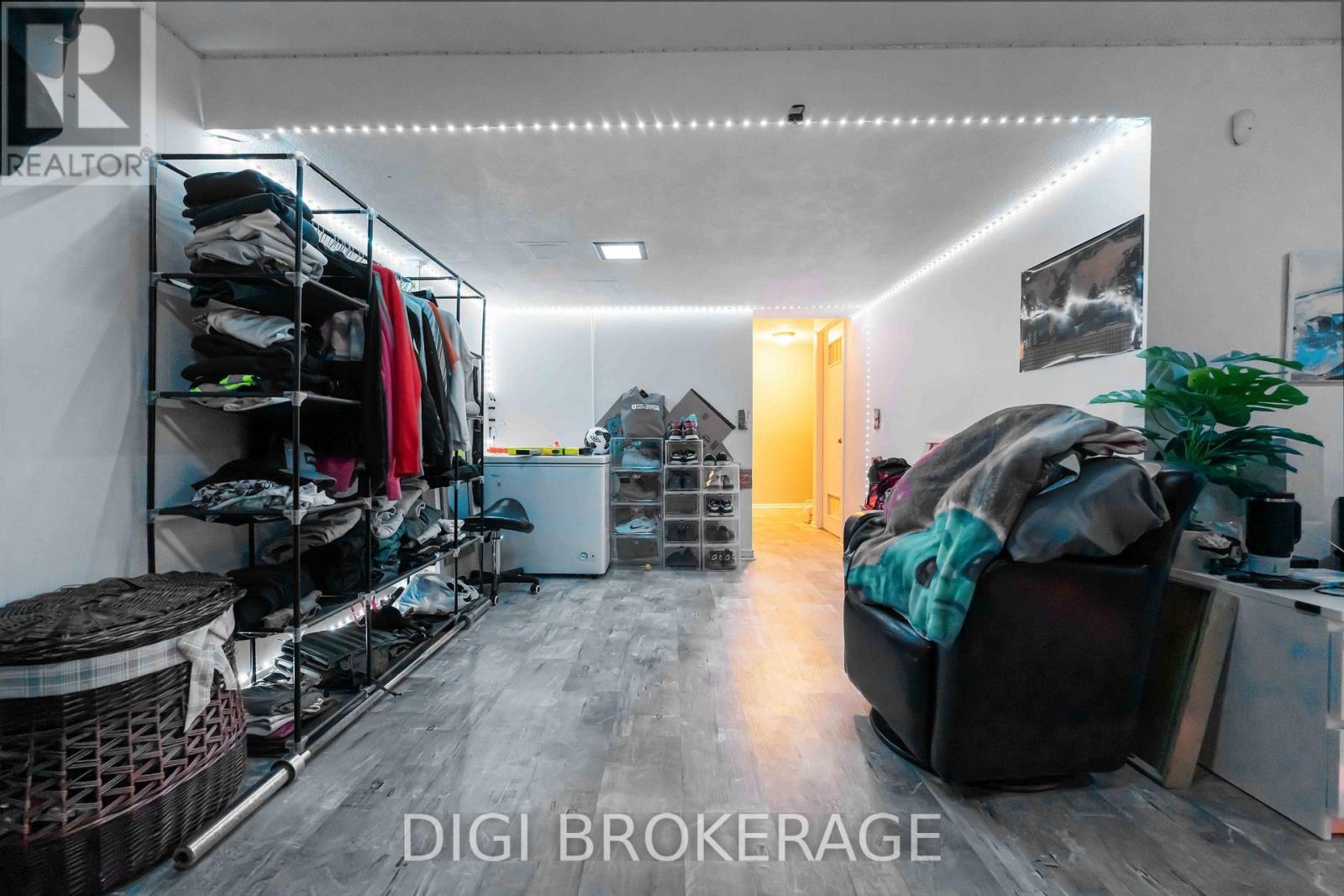 1422 Lassiter Terrace