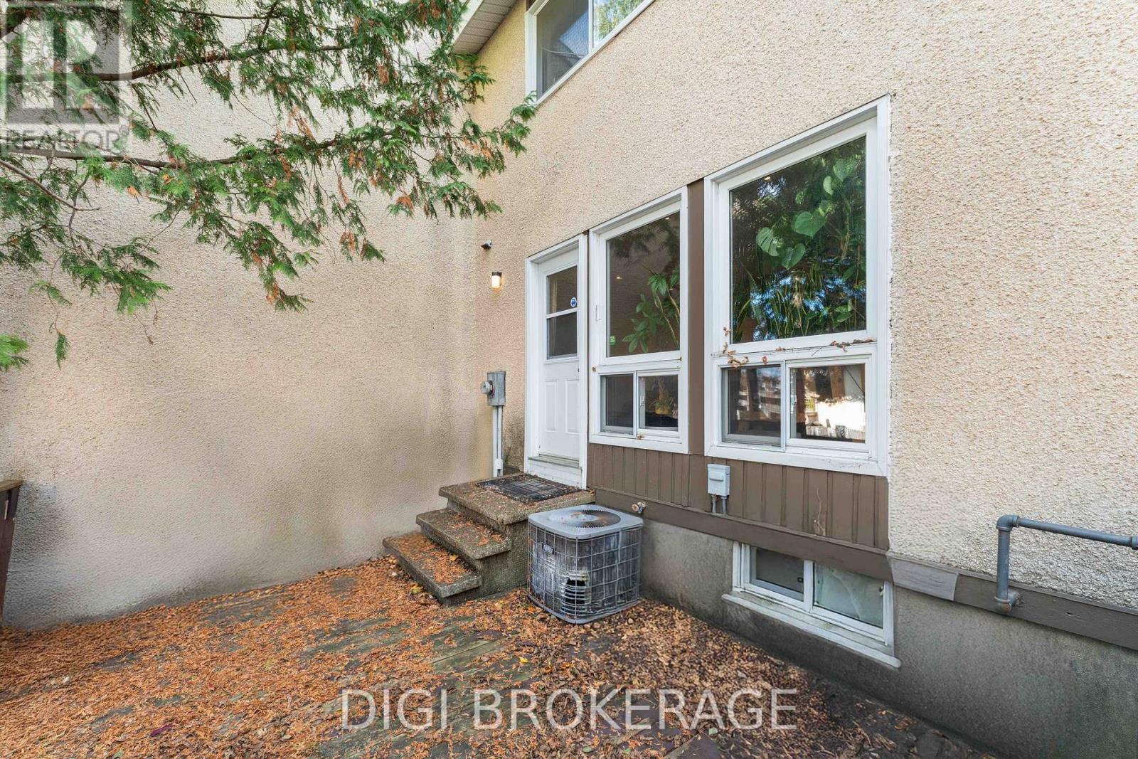 1422 Lassiter Terrace