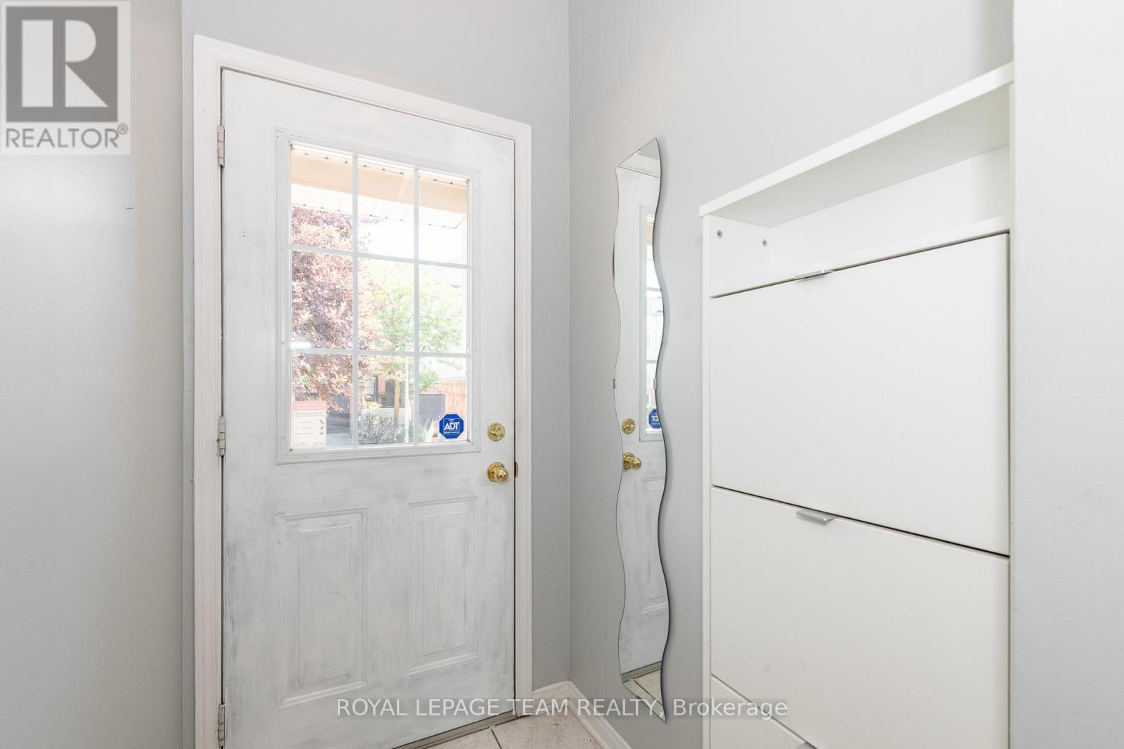 40 Manhattan Crescent