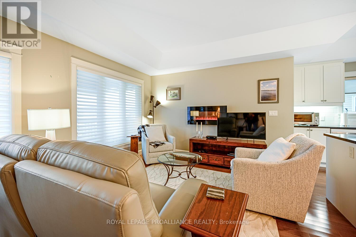 2495 Parkedale Avenue, Unit 2a