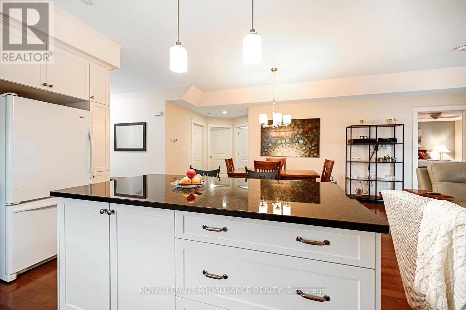 2495 Parkedale Avenue, Unit 2a