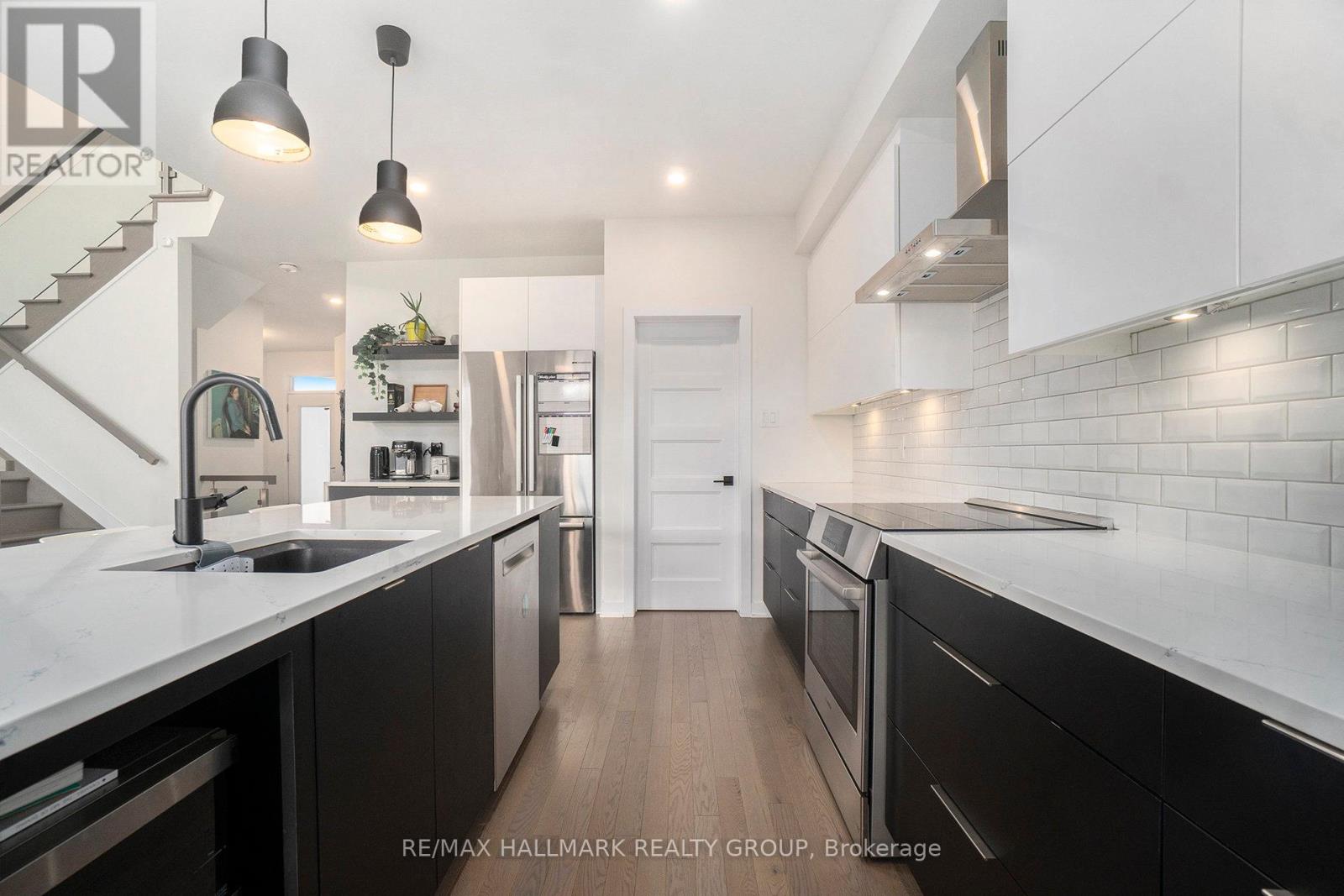 523 Paakanaak Avenue