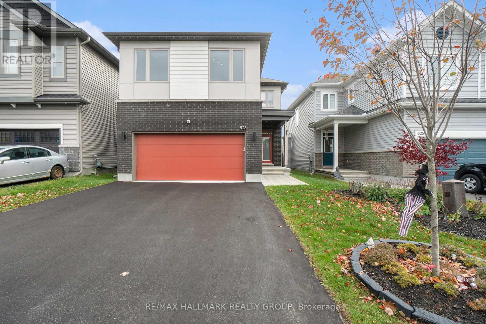 523 Paakanaak Avenue