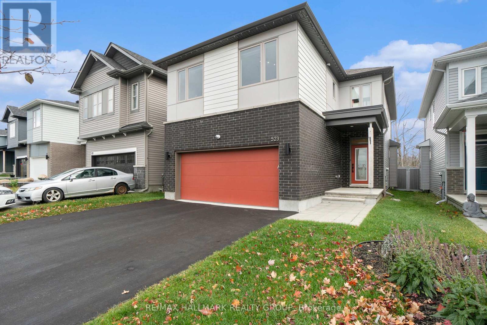 523 Paakanaak Avenue