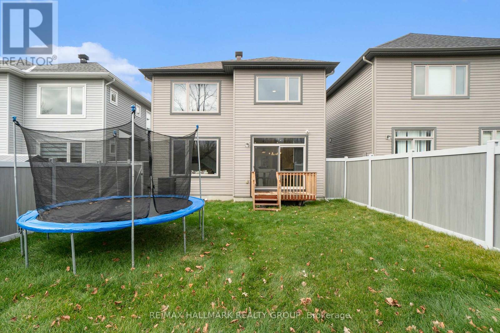 523 Paakanaak Avenue