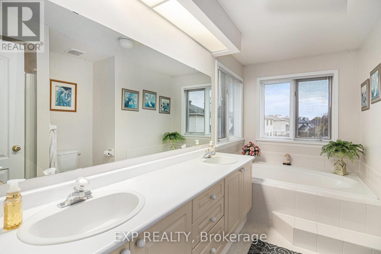 7 Forestglade Crescent