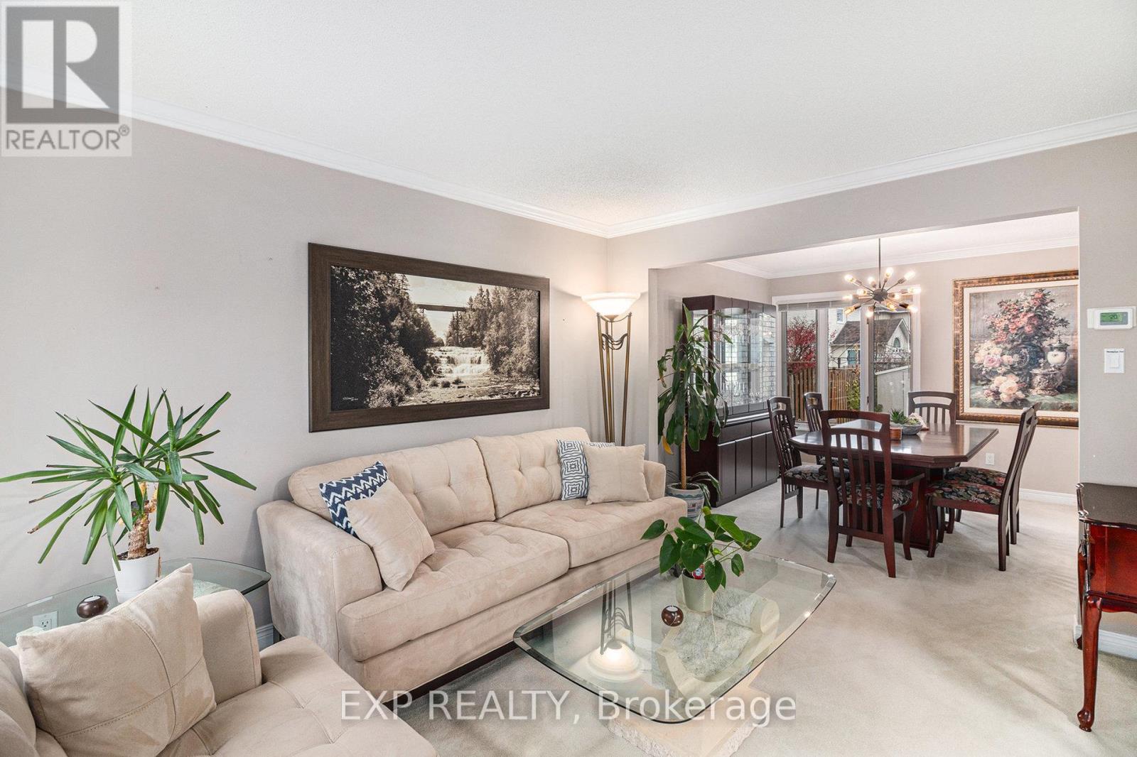 7 Forestglade Crescent