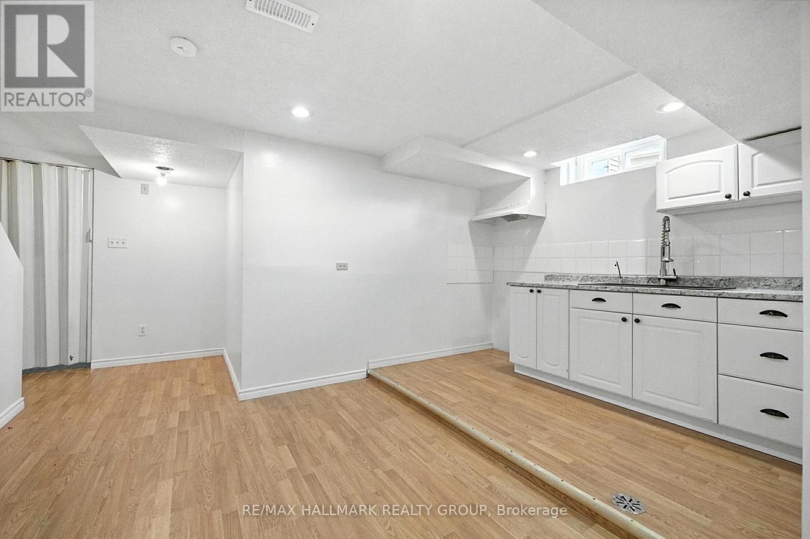 55 Fair Oaks Crescent