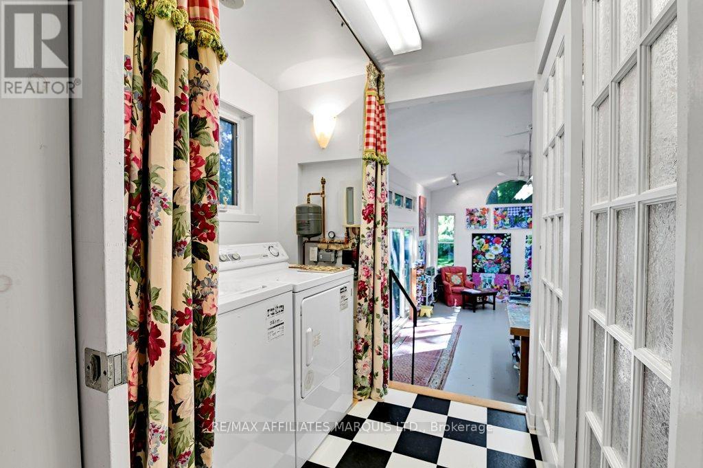 20369 Old Montreal Road