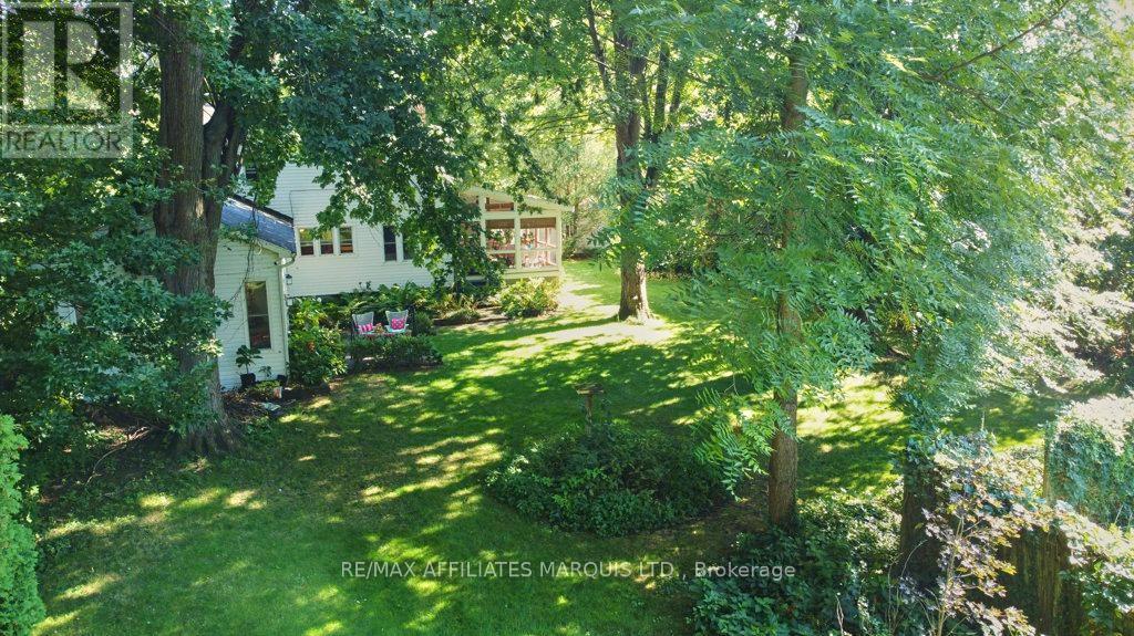 20369 Old Montreal Road