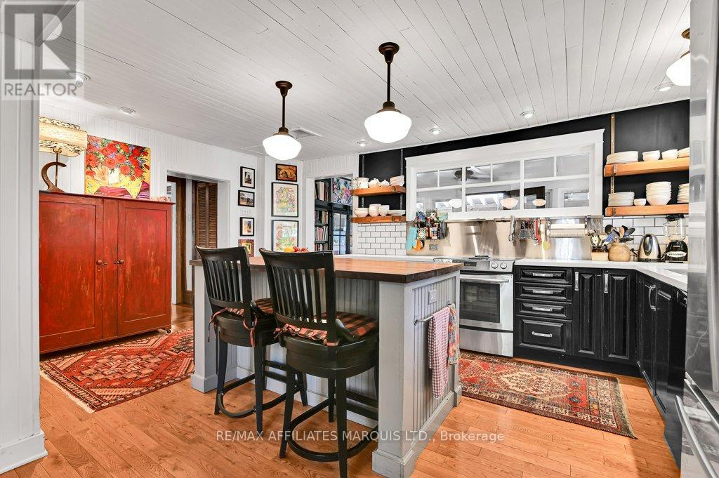 20369 Old Montreal Road