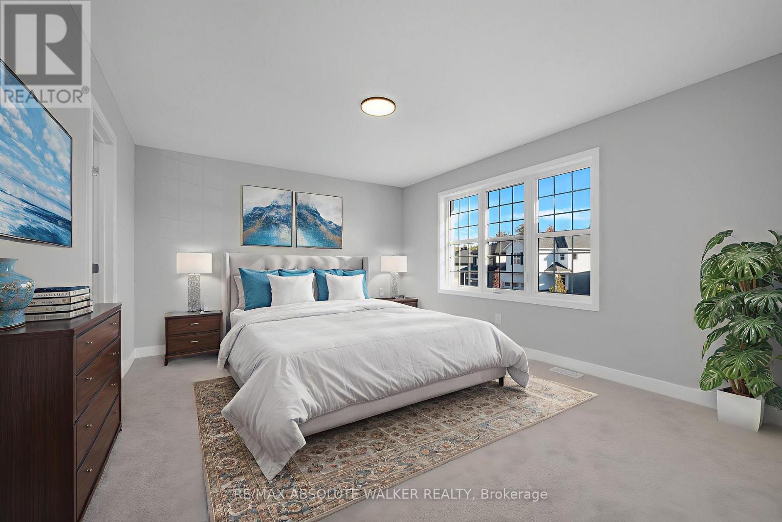 584 Paakanaak Avenue