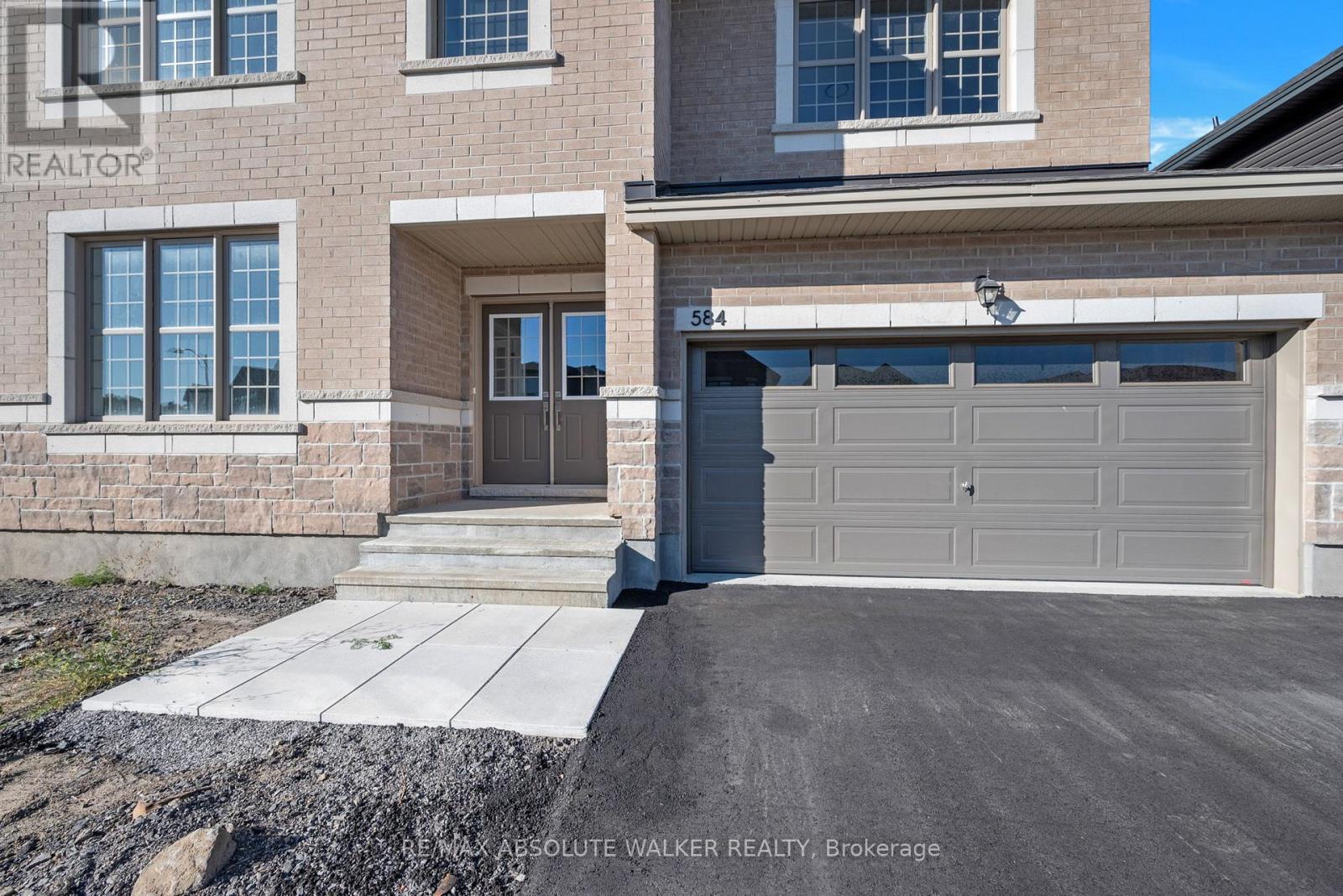 584 Paakanaak Avenue