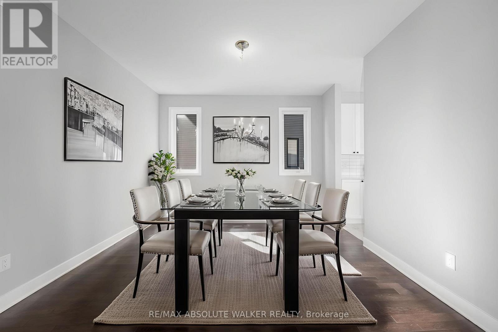 584 Paakanaak Avenue