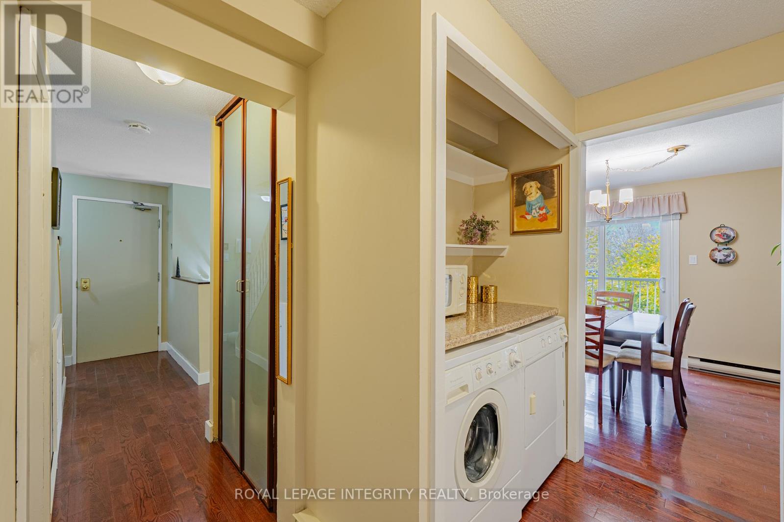 7 - 6 Sweetbriar Circle