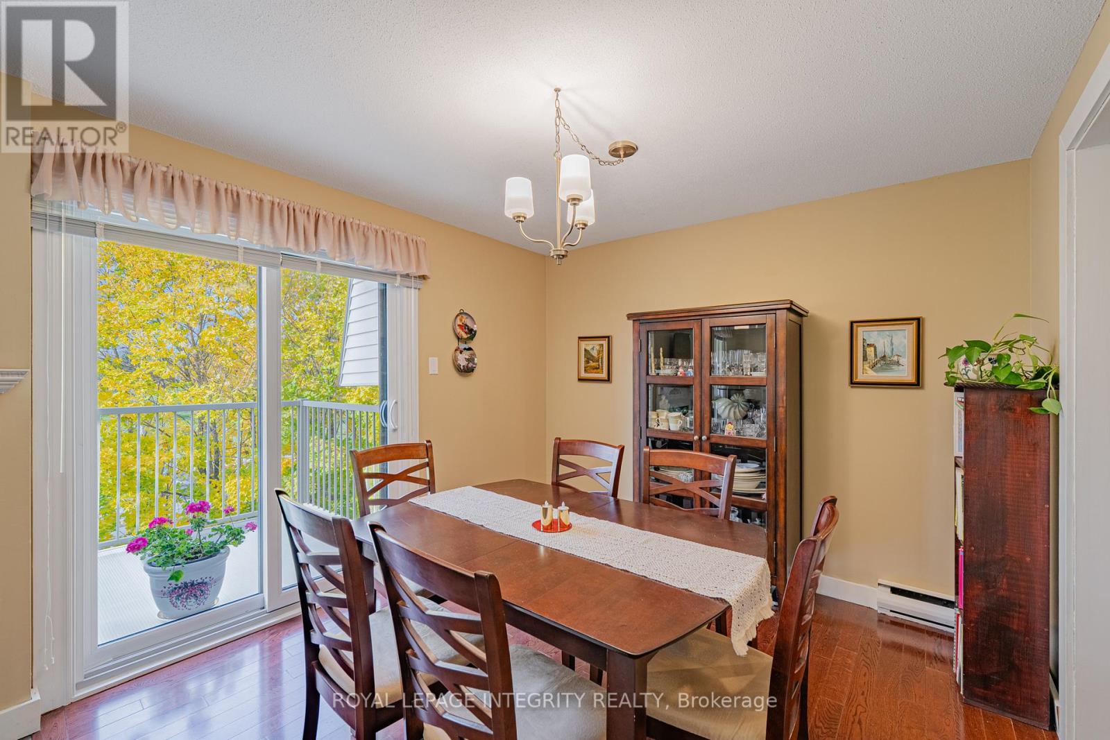 7 - 6 Sweetbriar Circle