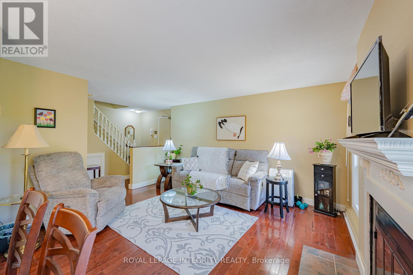 7 - 6 Sweetbriar Circle