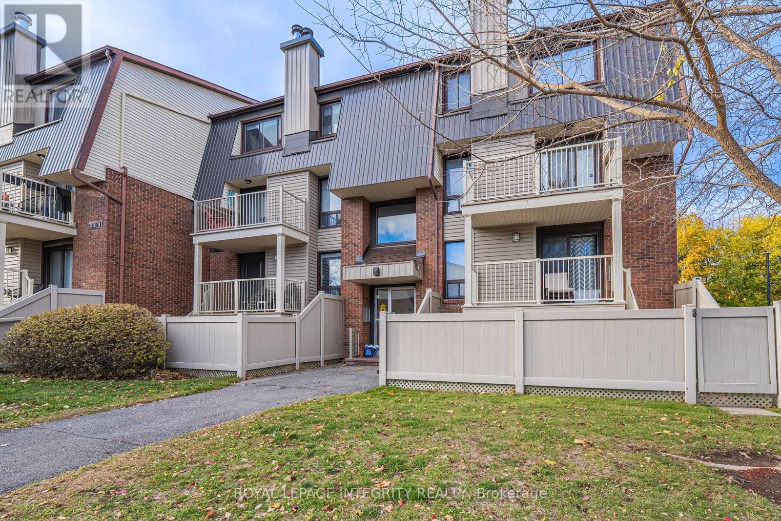 7 - 6 Sweetbriar Circle