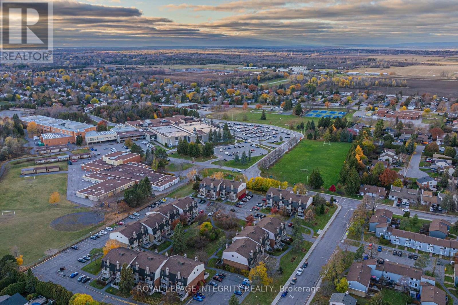 7 - 6 Sweetbriar Circle