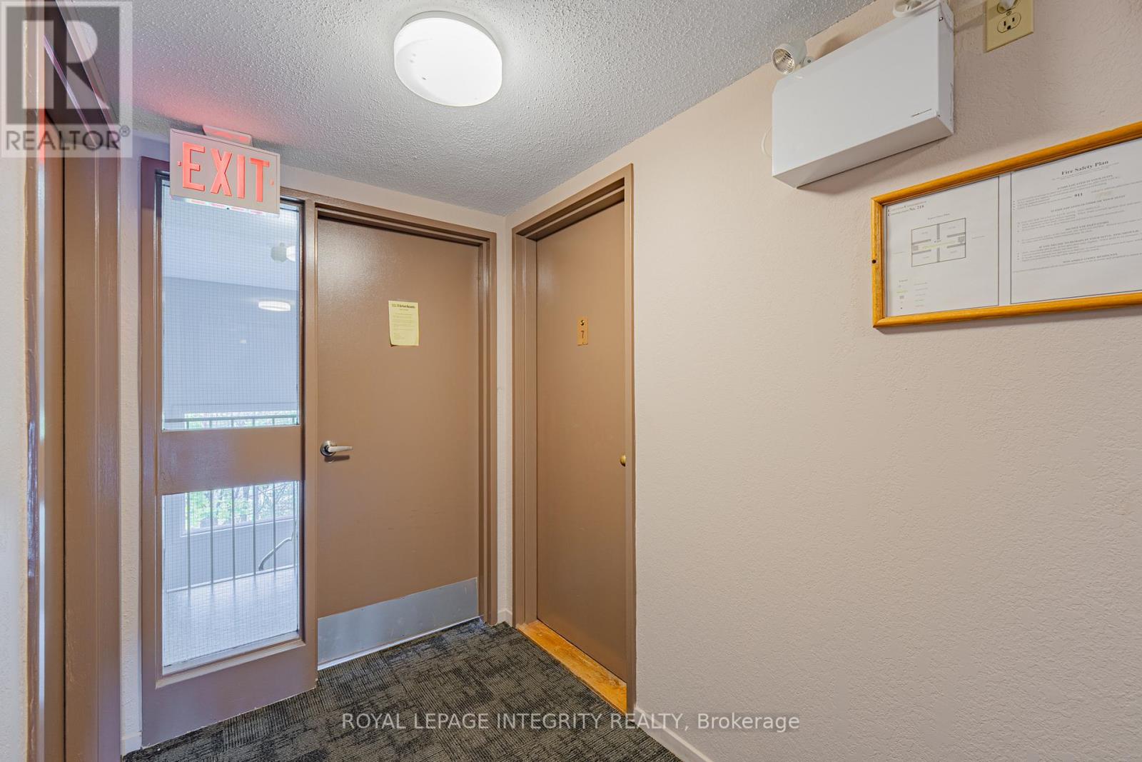 7 - 6 Sweetbriar Circle