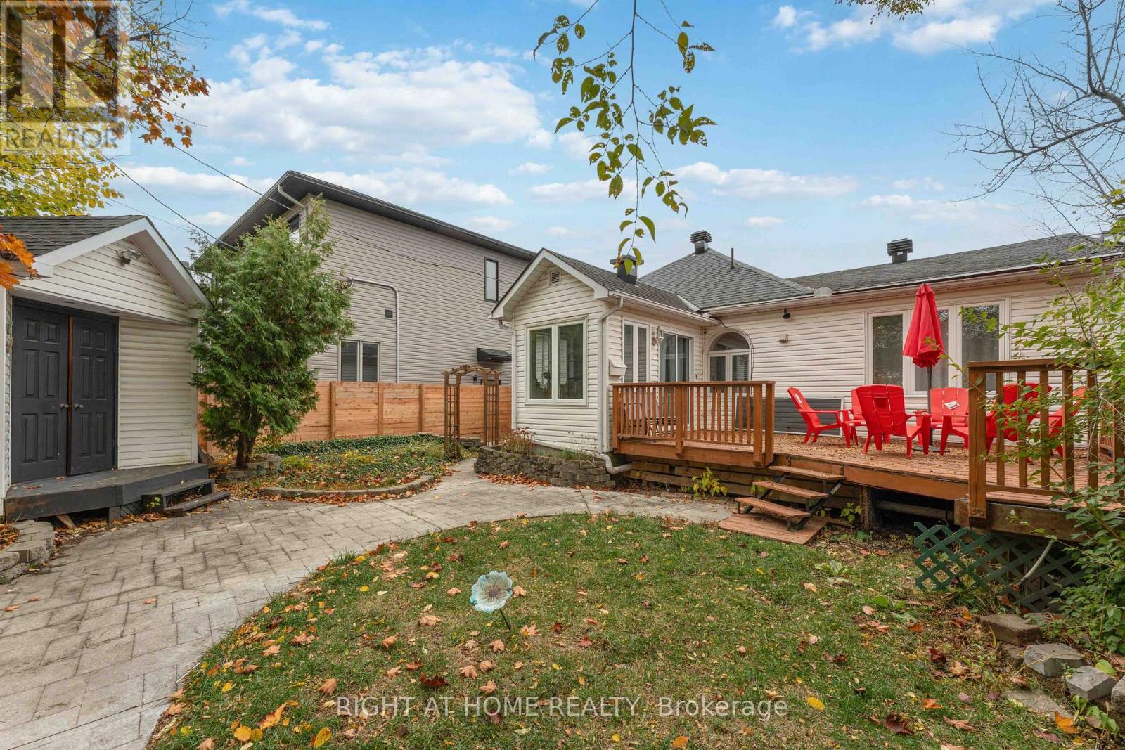 147 Longpre Street E