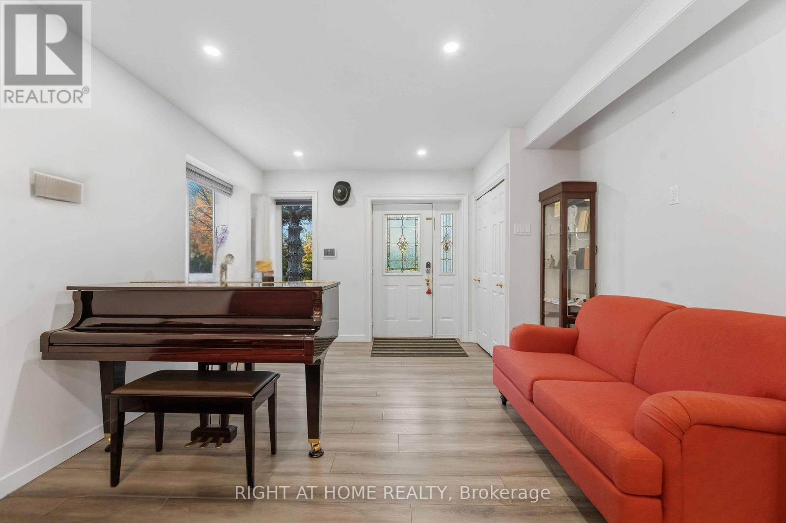 147 Longpre Street E