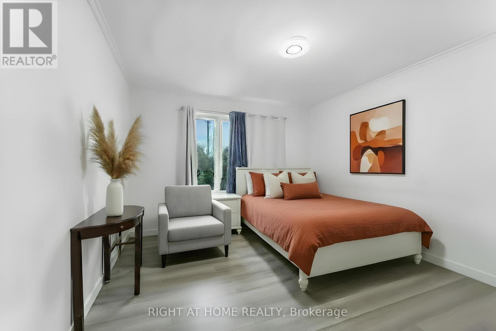 147 Longpre Street E