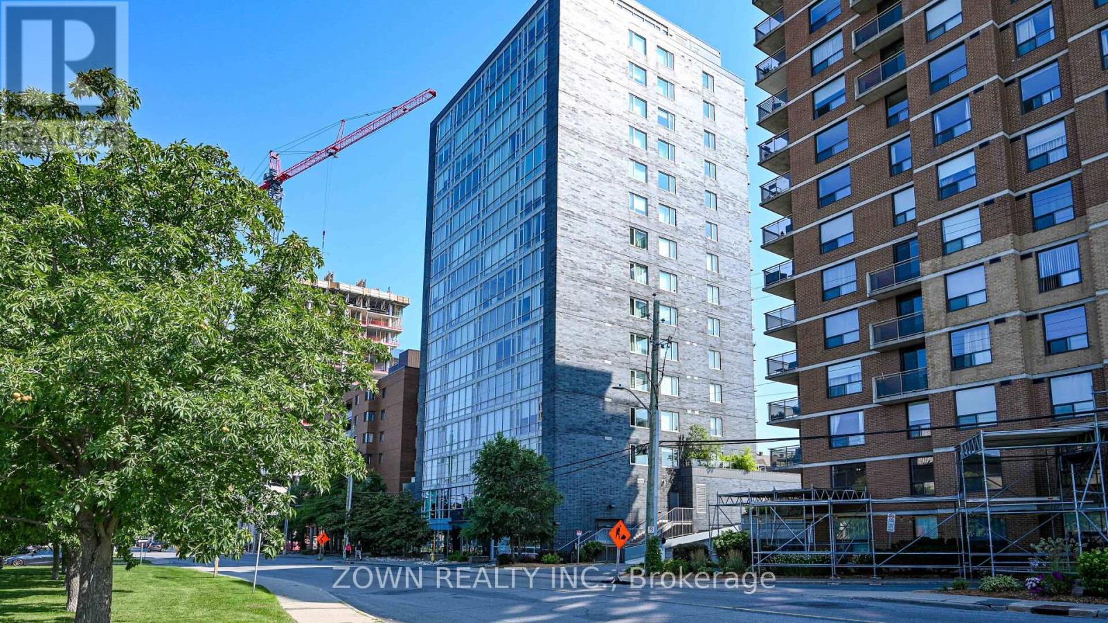 807 - 201 Parkdale Avenue