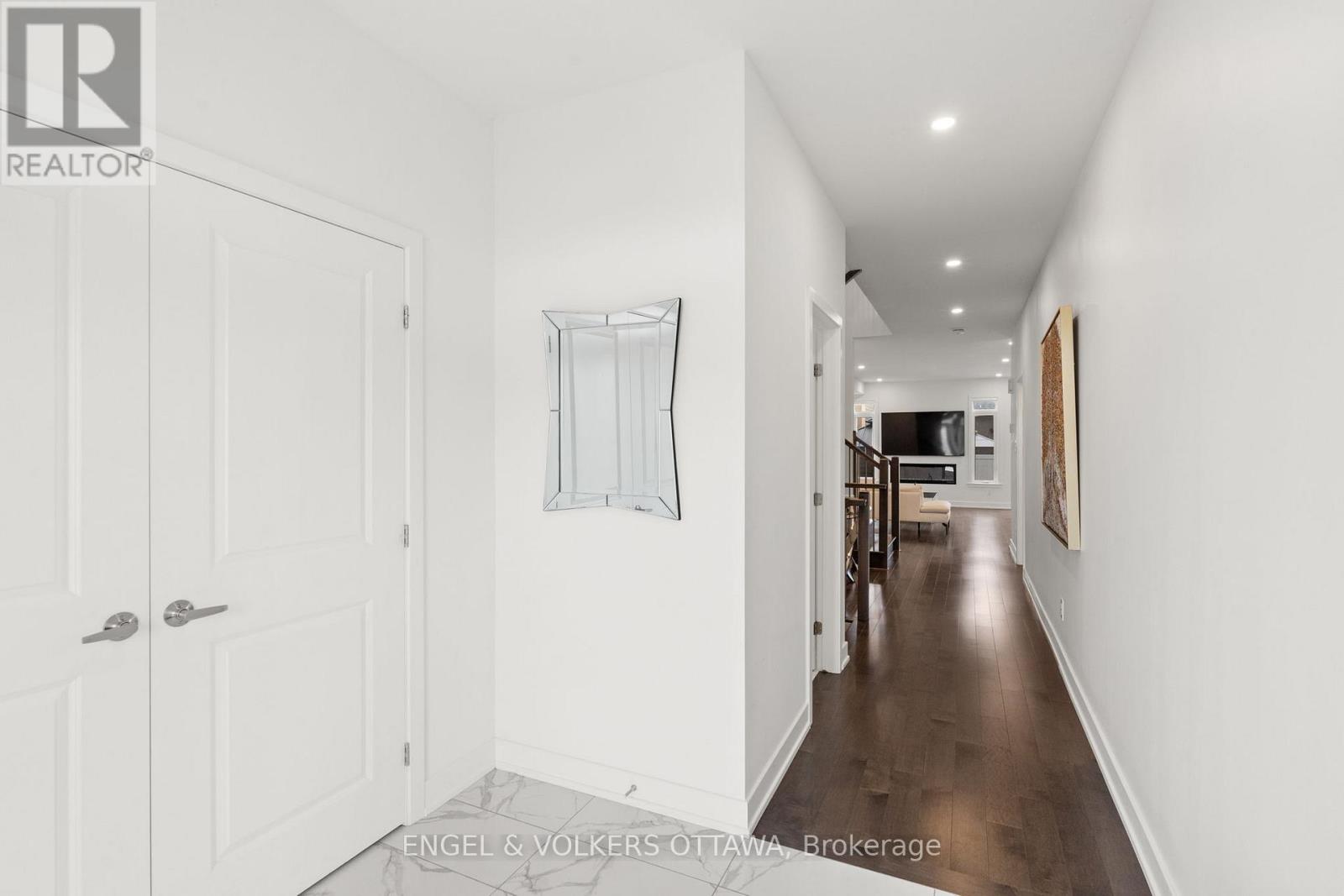 1047 Hydrangea Avenue