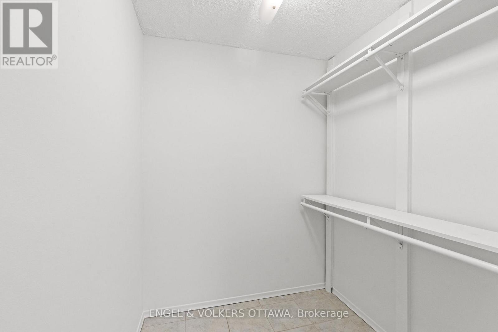 2001 - 665 Bathgate Drive