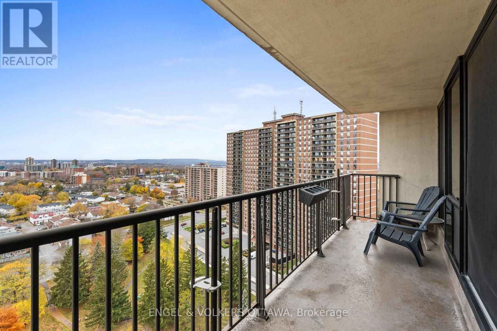 2001 - 665 Bathgate Drive