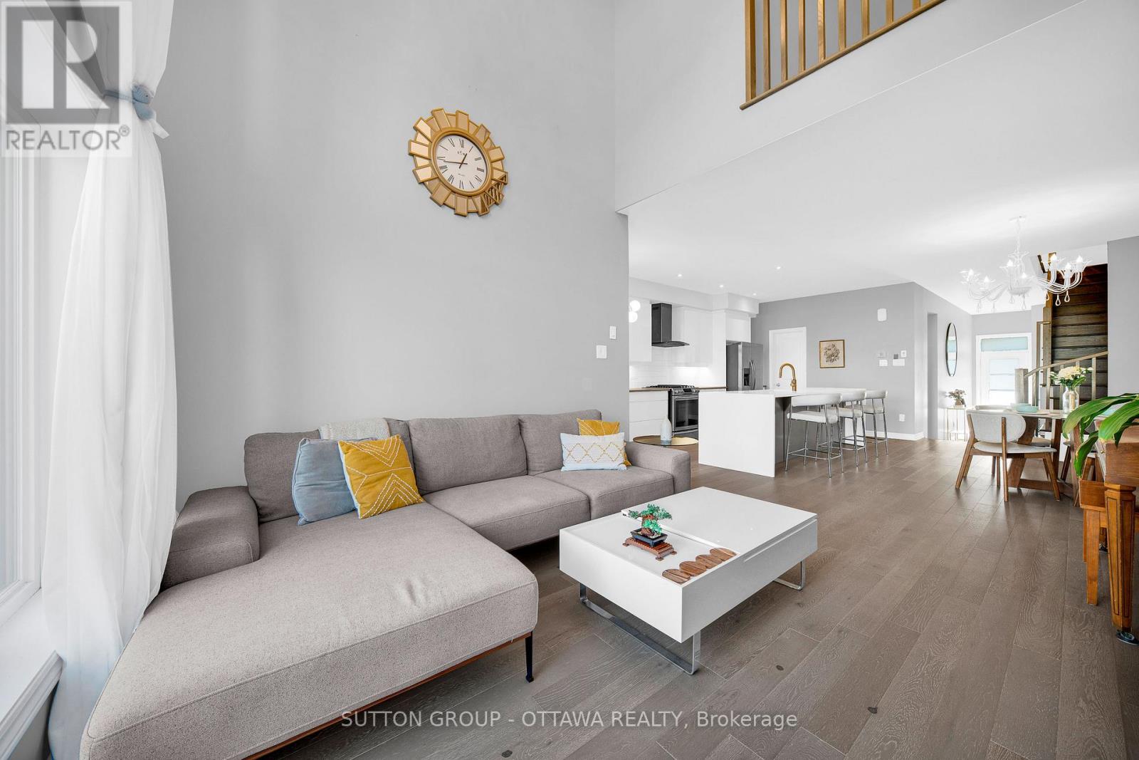 776 Carnelian Crescent