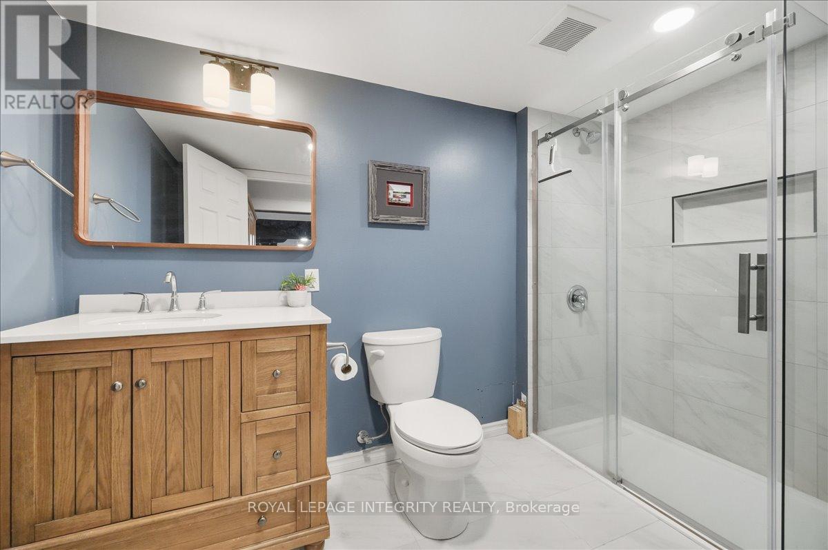 1406 Bouton D'or Way