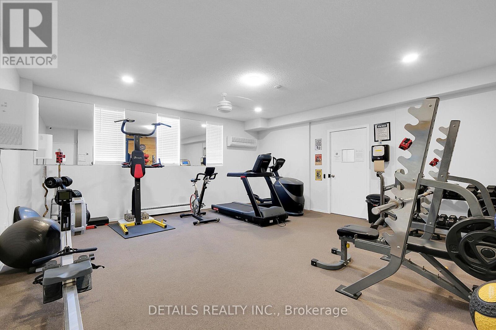 202 - 3100 Carling Avenue