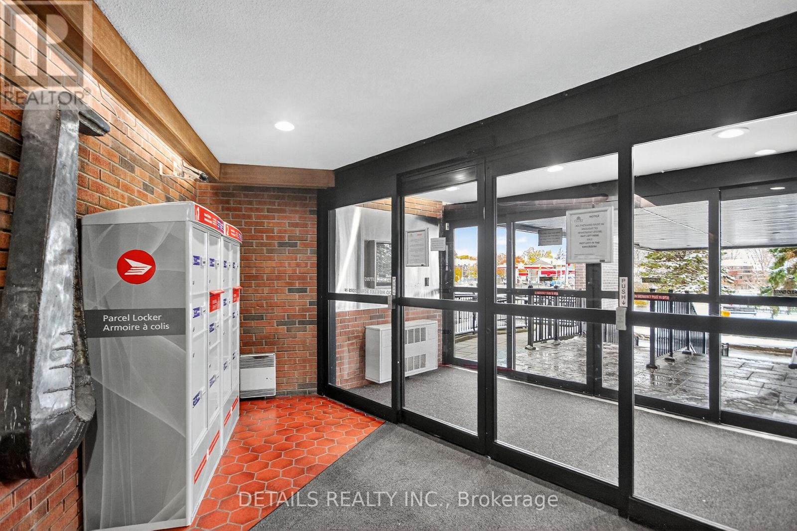 202 - 3100 Carling Avenue