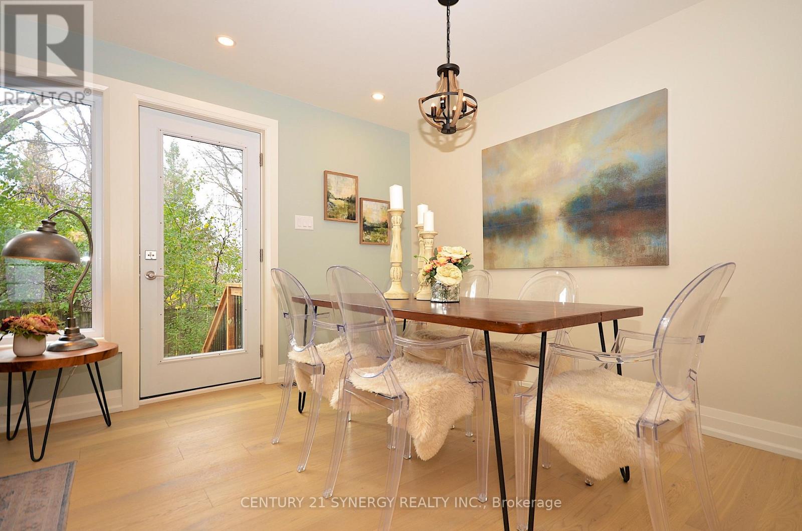 32 - 660 Hochelaga Street