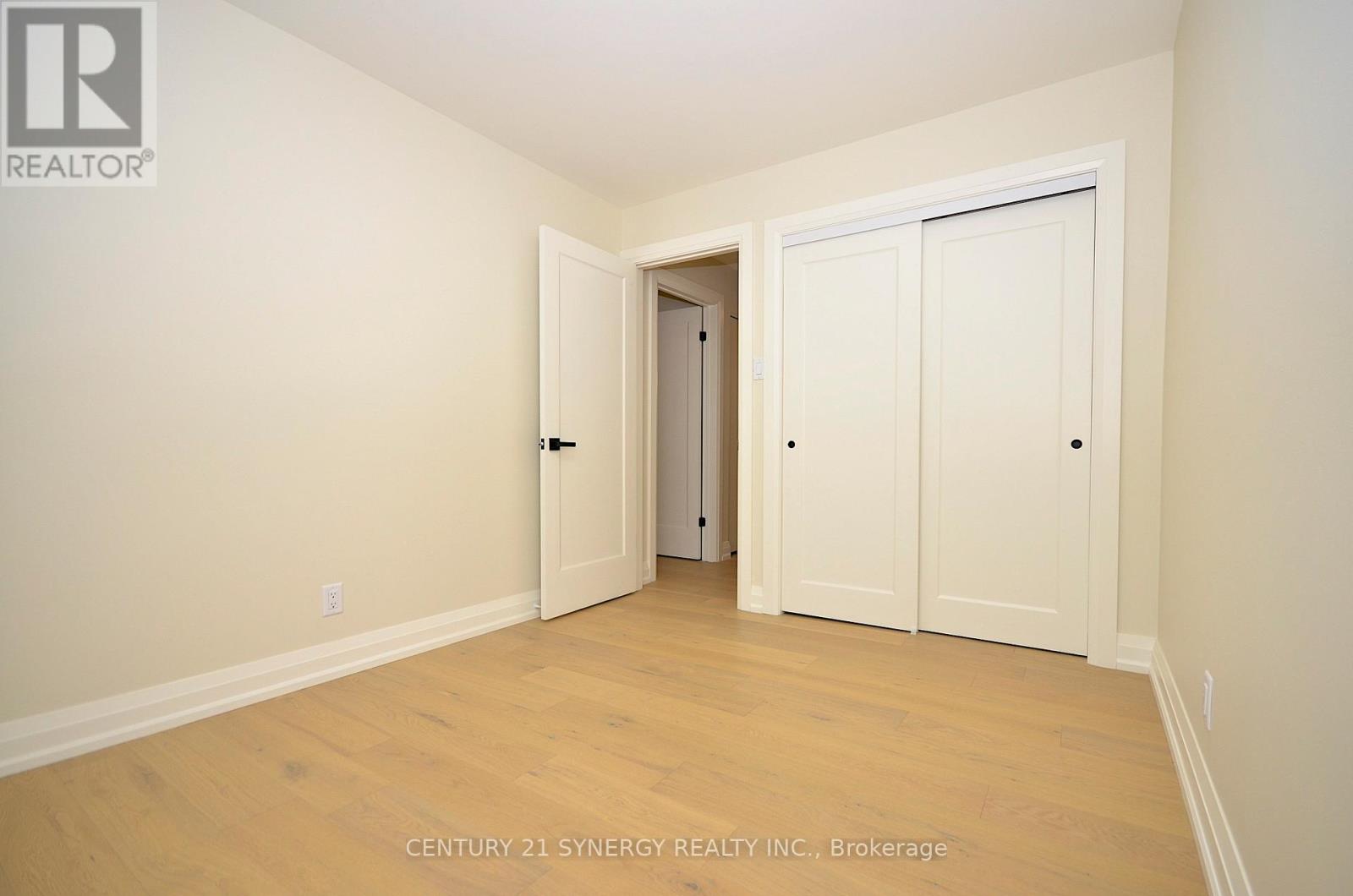 32 - 660 Hochelaga Street