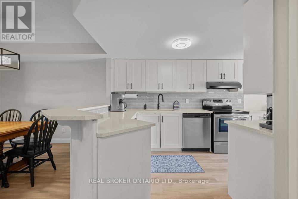 10 - 293 Aquaview Drive