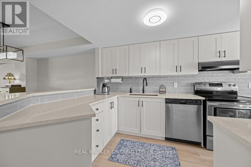 10 - 293 Aquaview Drive