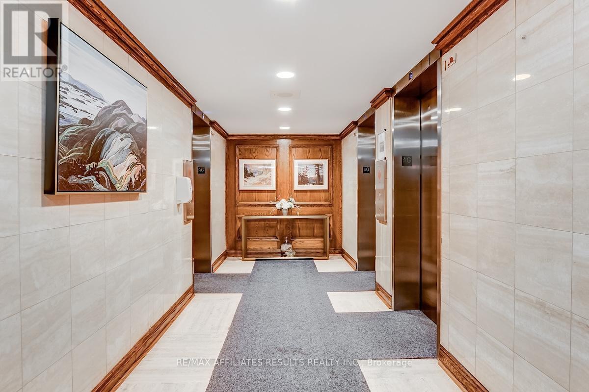 1103 - 500 Laurier Avenue W