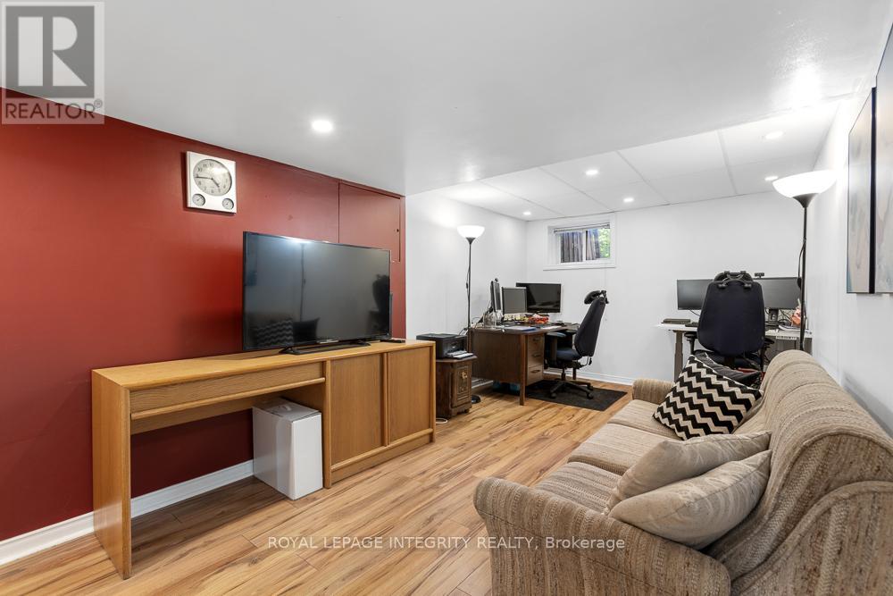 498 Sandhamn Private