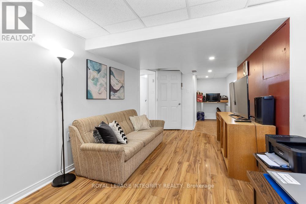 498 Sandhamn Private