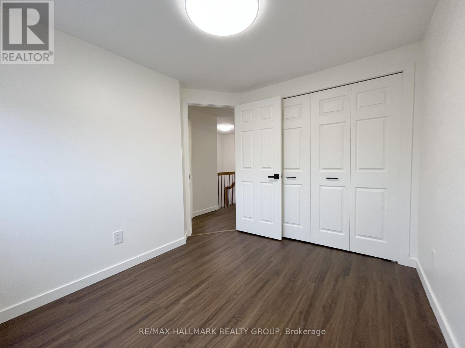 11 - 94 Esterlawn Private