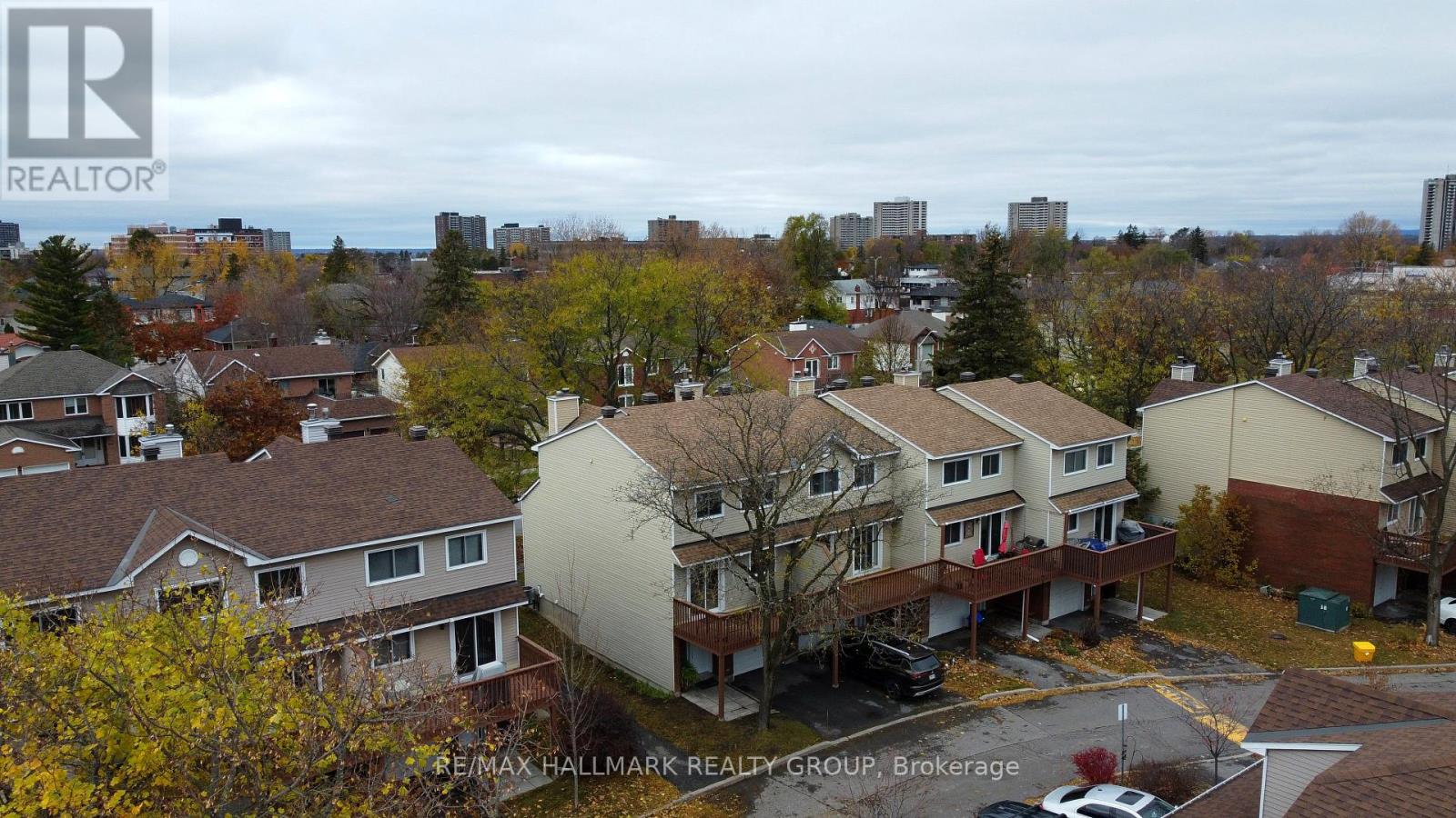 11 - 94 Esterlawn Private