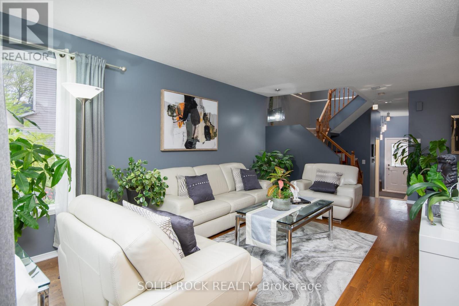 61 Flowertree Crescent