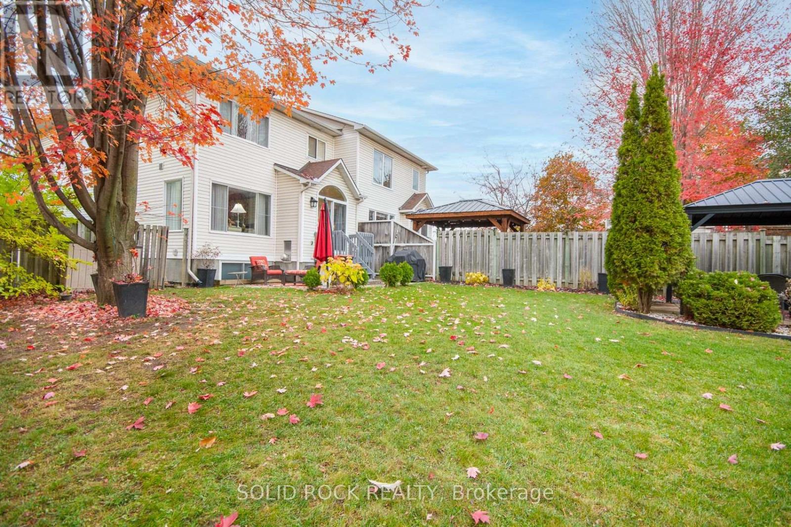 61 Flowertree Crescent