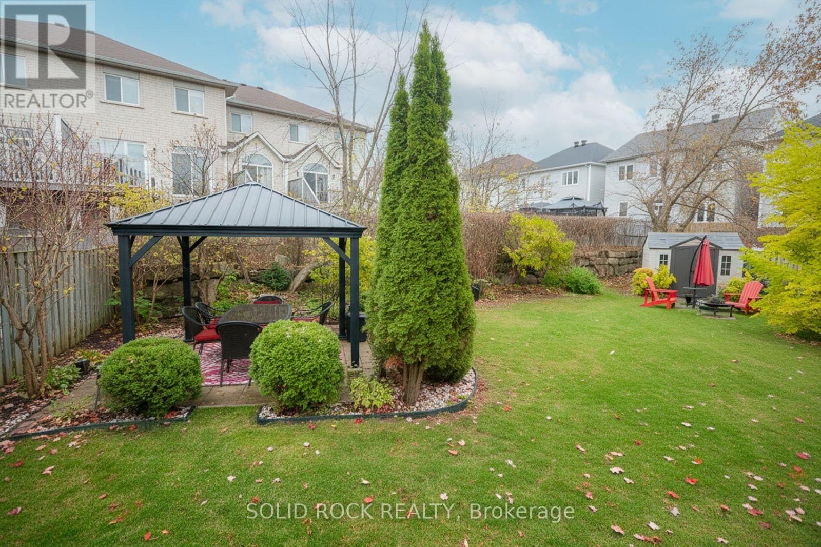 61 Flowertree Crescent